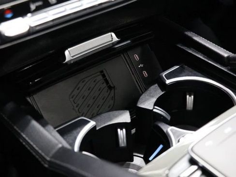 Used 2024 Mercedes-Benz GLE 450e 4MATIC image 29