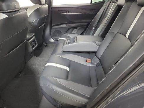 Used 2025 Toyota Camry SE w/ Convenience Package FWD image 12