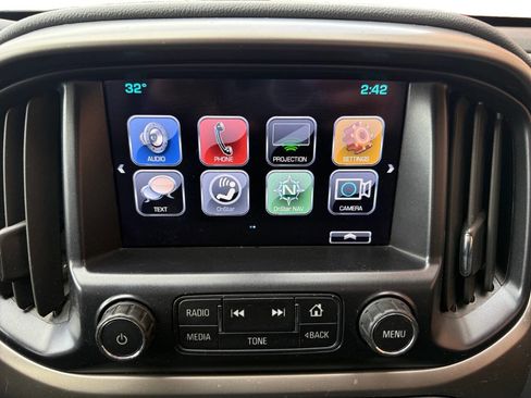 Used 2018 Chevrolet Colorado Z71 image 18