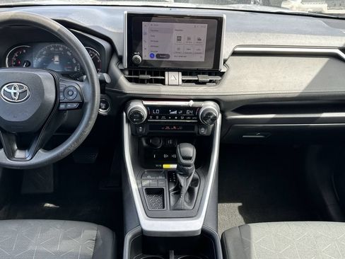 Used 2024 Toyota RAV4 XLE w/ Convenience Package FWD image 12