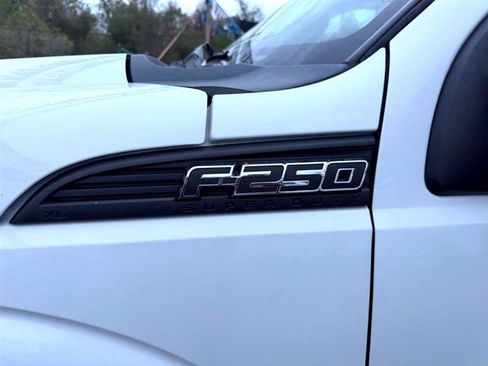 Used 2013 Ford F250 XL w/ Skid Plate Pkg image 21