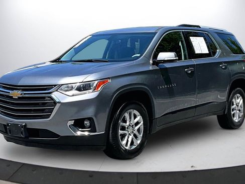 Used 2018 Chevrolet Traverse LT FWD image 4