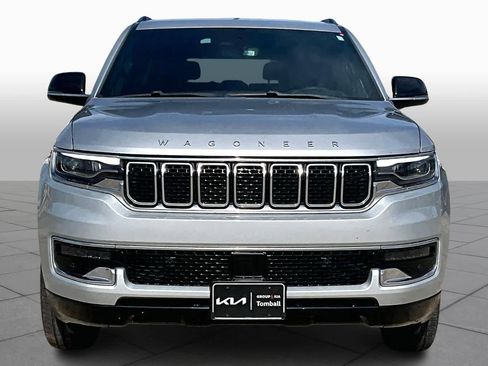 Used 2023 Jeep Wagoneer L 4WD image 3