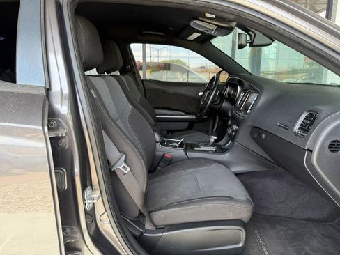 Used 2017 Dodge Charger R/T RWD image 23