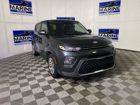Used 2021 Kia Soul LX FWD image 1