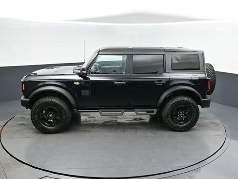 Used 2023 Ford Bronco Wildtrak image 33