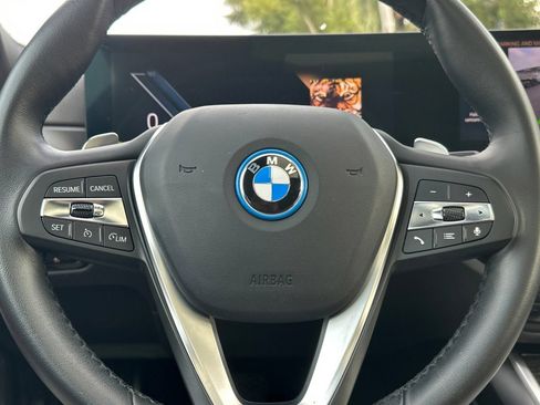 Used 2023 BMW 330e w/ Convenience Package image 17