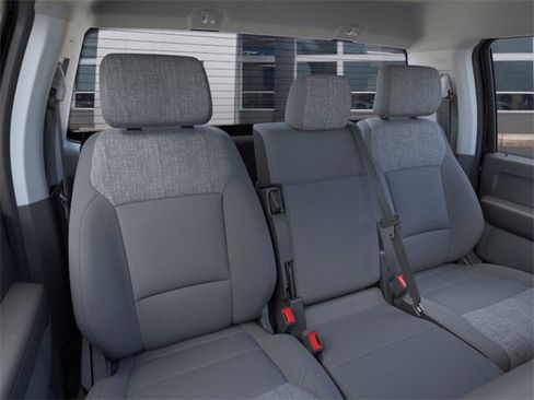 New 2025 Ford F250 XLT image 10