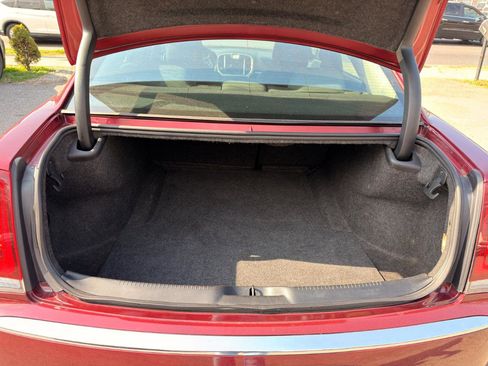 Used 2020 Chrysler 300 Touring w/ Sport Appearance Package image 13