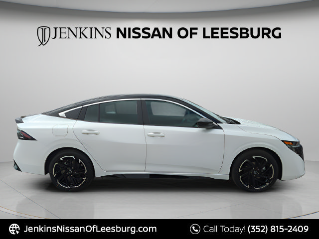 Used 2026 Nissan Sentra SR w/ Floor Mat Package FWD image 7