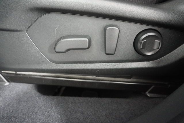 Certified 2025 Subaru Forester Premium AWD/4WD image 21