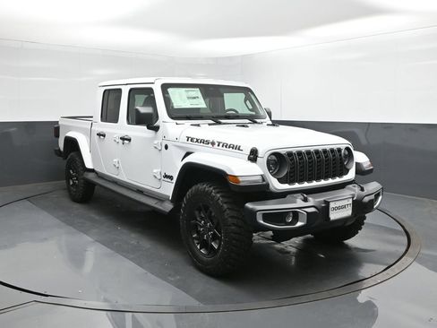 New 2026 Jeep Gladiator Sport AWD/4WD image 26