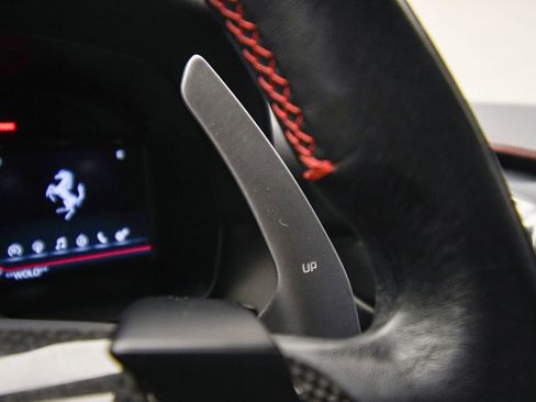 Used 2021 Ferrari F8 Tributo image 41