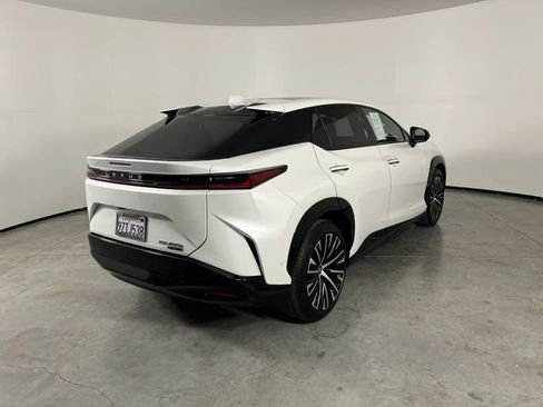 Used 2023 Lexus RZ 450e Premium w/ Accessory Package (Z1) AWD/4WD image 8