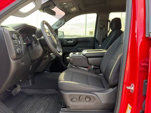 Used 2024 Chevrolet Silverado 1500 Custom image 18