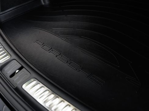 Certified 2026 Porsche Macan AWD/4WD image 29