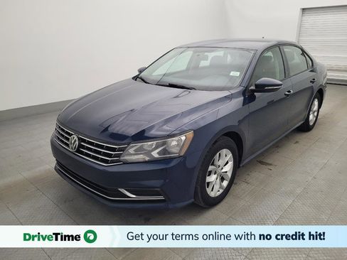 Used 2018 Volkswagen Passat 2.0T S image 1