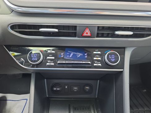 Certified 2021 Hyundai Sonata Limited FWD image 26