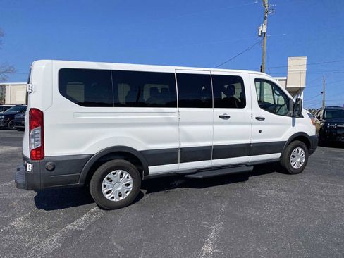 Used 2019 Ford Transit 350 XLT image 6