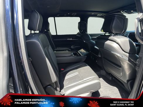 Used 2024 Jeep Grand Wagoneer Series II w/ Quick Order Packagew 28T AWD/4WD image 32