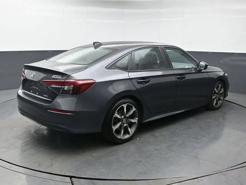 Used 2025 Honda Civic Sport Touring image 5