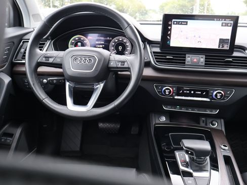 Used 2023 Audi Q5 e Prestige AWD/4WD image 21