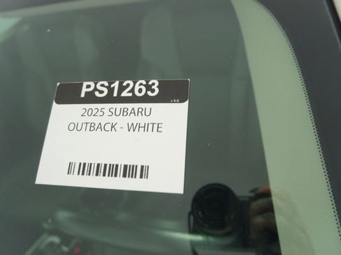 Certified 2025 Subaru Outback Onyx Edition AWD/4WD image 41