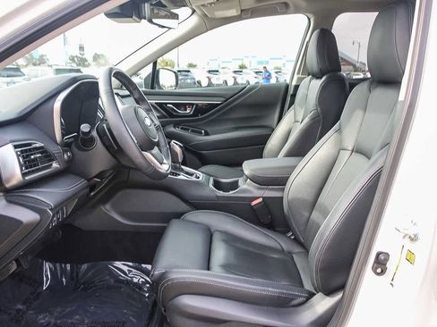 Used 2025 Subaru Outback Touring XT image 13