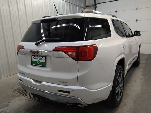 Used 2019 GMC Acadia Denali AWD/4WD image 9