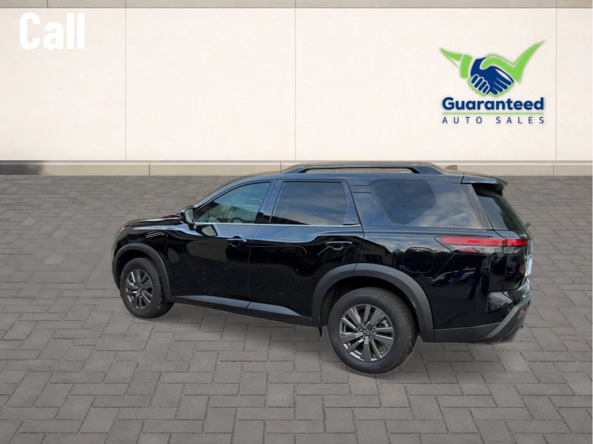 Used 2025 Nissan Pathfinder SV w/ SV Premium Package AWD/4WD image 8