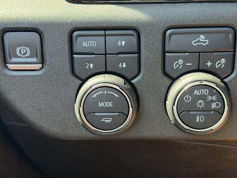Used 2024 Chevrolet Silverado 1500 RST w/ Convenience Package II AWD/4WD image 23