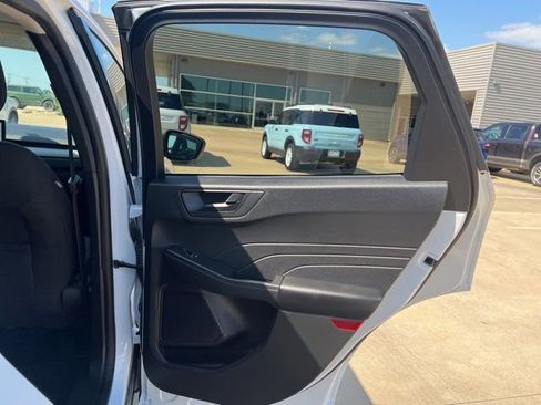 Used 2023 Ford Escape Active w/ Tech Pack #1 FWD image 18