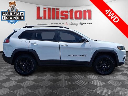 Used 2022 Jeep Cherokee Latitude w/ Sun & Sound Group AWD/4WD image 7