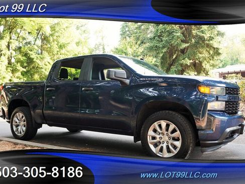Used 2022 Chevrolet Silverado 1500 Custom w/ Safety Confidence Package AWD/4WD image 7