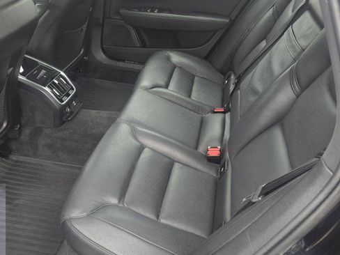 Used 2018 Volvo S90 T5 Momentum w/ Convenience Package image 10