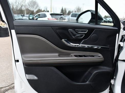 Used 2023 Lincoln Corsair AWD w/ Equipment Group 101A image 23