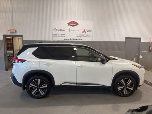 Used 2023 Nissan Rogue Platinum w/ Platinum Premium Package AWD/4WD image 2