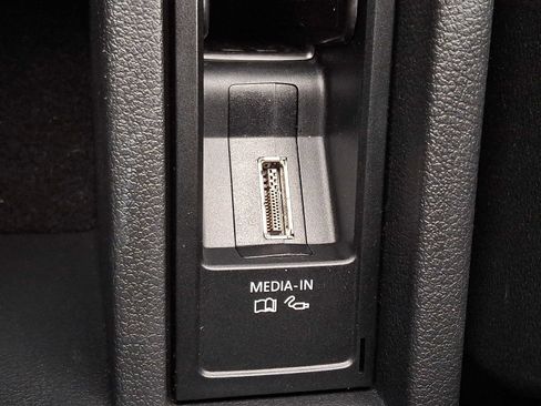 Used 2015 Volkswagen Tiguan SE AWD/4WD image 22