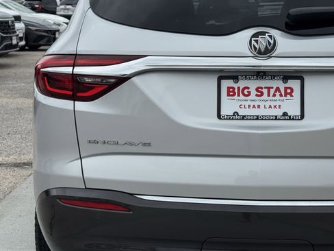 Used 2020 Buick Enclave Essence w/ LPO, Floor Liner Package FWD image 11