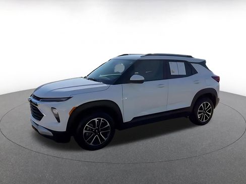 Used 2025 Chevrolet TrailBlazer LT image 8