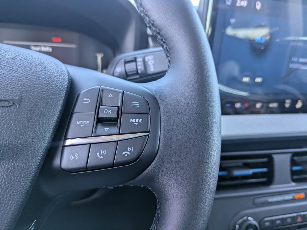 New 2026 Ford Maverick XLT w/ XLT Luxury Package FWD image 31