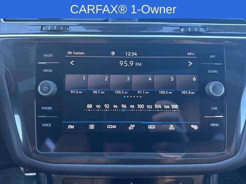 Used 2024 Volkswagen Tiguan SE R-Line image 22