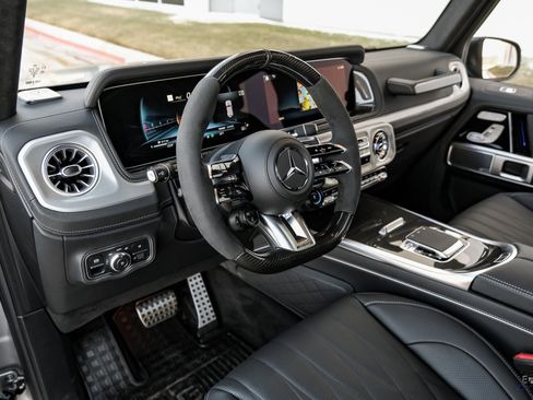 Used 2026 Mercedes-Benz G 63 AMG 4MATIC image 32