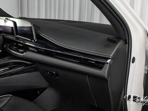 Used 2021 Cadillac Escalade Sport w/ Driver Assist Tech Package image 44