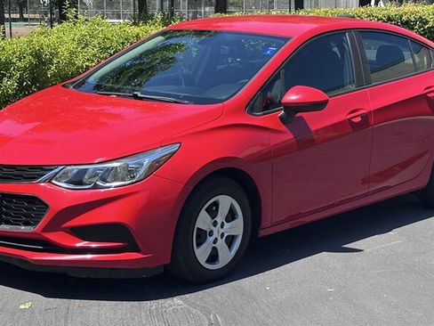 Used 2016 Chevrolet Cruze LS FWD image 2