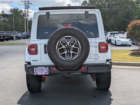 New 2025 Jeep Wrangler Rubicon w/ Technology Group image 6