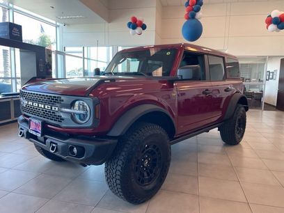 New 2026 Ford Bronco Badlands w/ Sasquatch Package