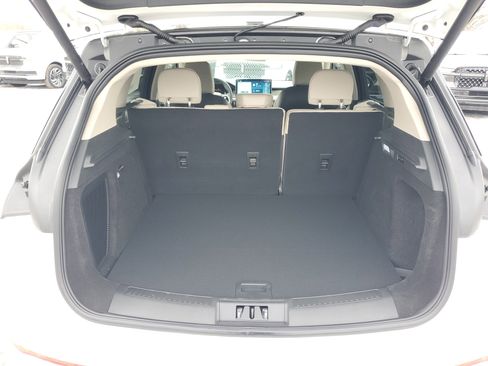 New 2026 Lincoln Corsair Premiere image 29