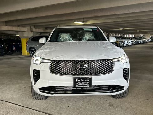 New 2026 Volvo XC90 B6 Plus w/ Protection Package Premier image 6