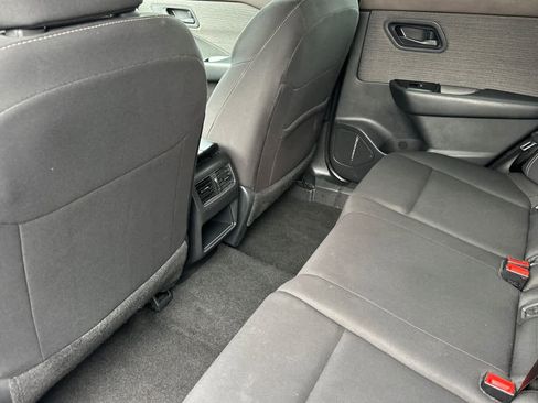 Used 2023 Nissan Rogue S AWD/4WD image 4